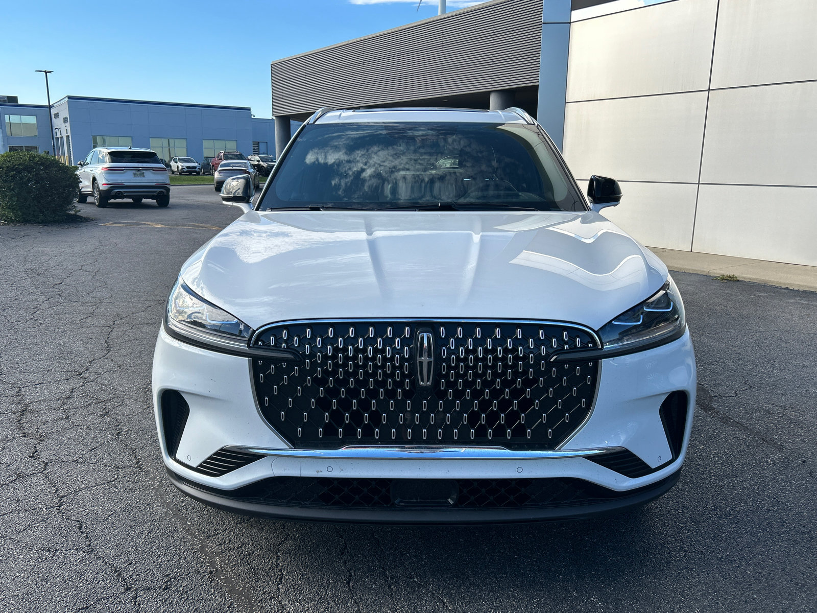 New 2026 Lincoln Aviator Reserve AWD/4WD image 2