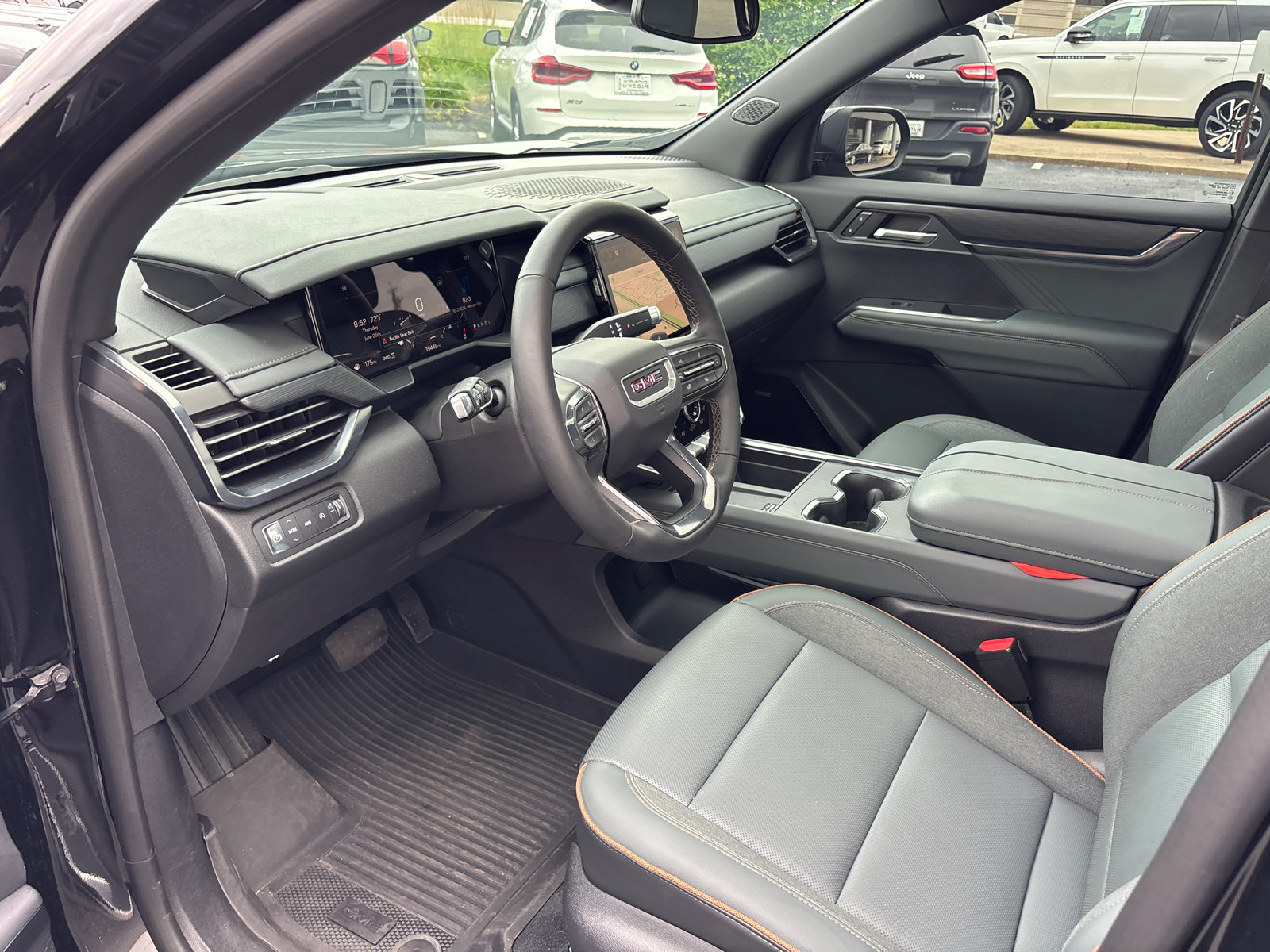 Used 2024 GMC Acadia AT4 AWD/4WD image 23