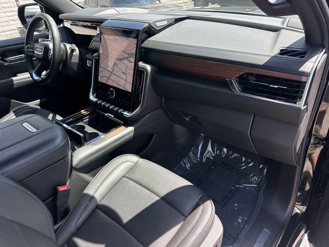 Used 2025 GMC Yukon XL Denali AWD/4WD image 28