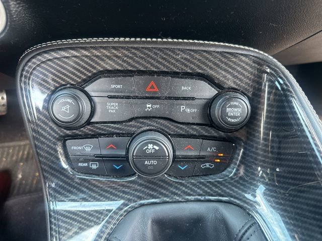 Used 2016 Dodge Challenger R/T Scat Pack w/ Leather Interior Group RWD image 19