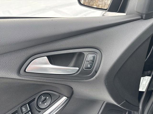 Used 2017 Ford Focus ST image 39