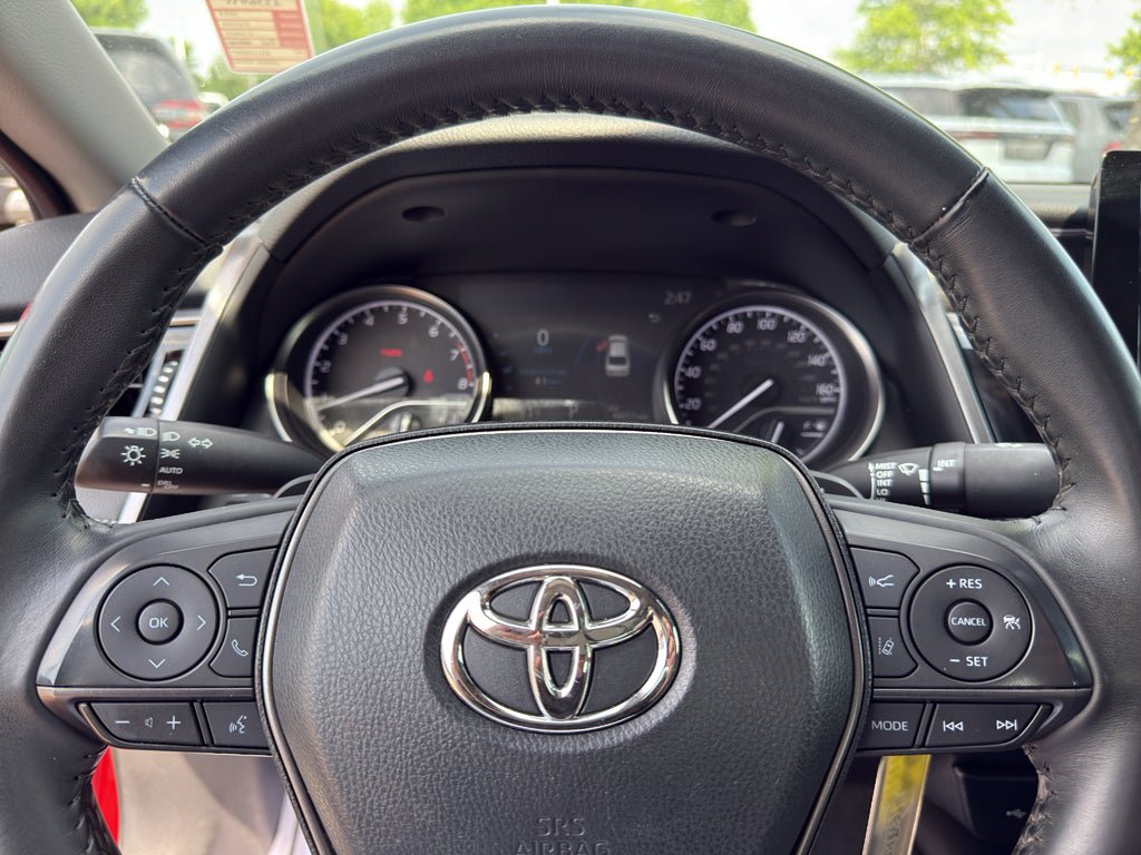 Used 2024 Toyota Camry SE AWD/4WD image 19