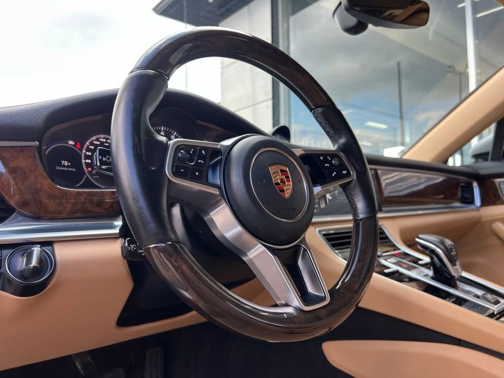 Used 2018 Porsche Panamera 4 image 57