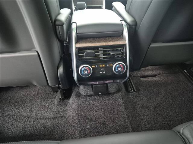 Certified 2025 Land Rover Range Rover SE AWD/4WD image 19