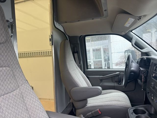New 2024 GMC Savana 3500 w/ Power Convenience Package image 28