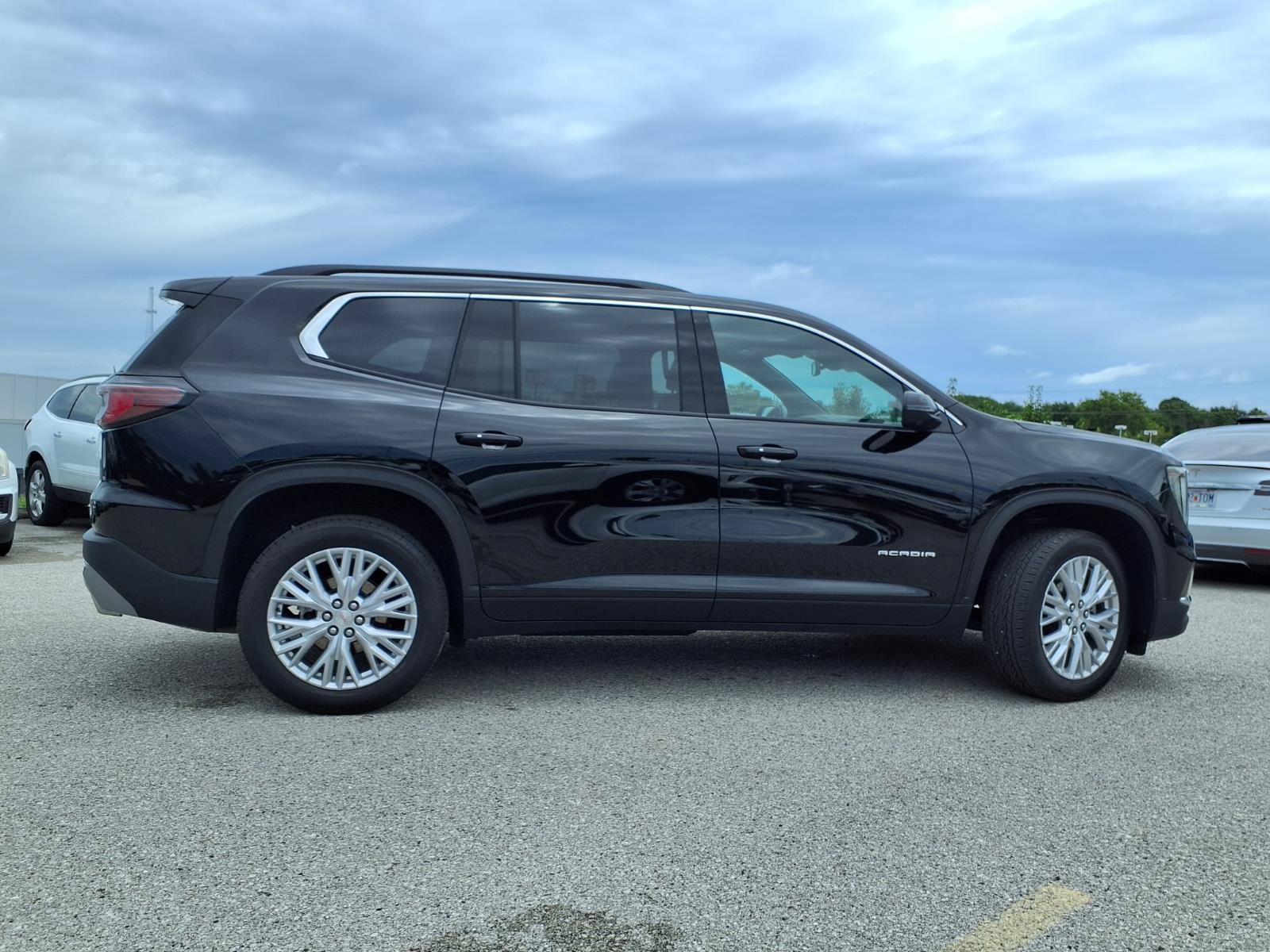 Used 2025 GMC Acadia Elevation w/ Elevation Premium Package FWD image 30