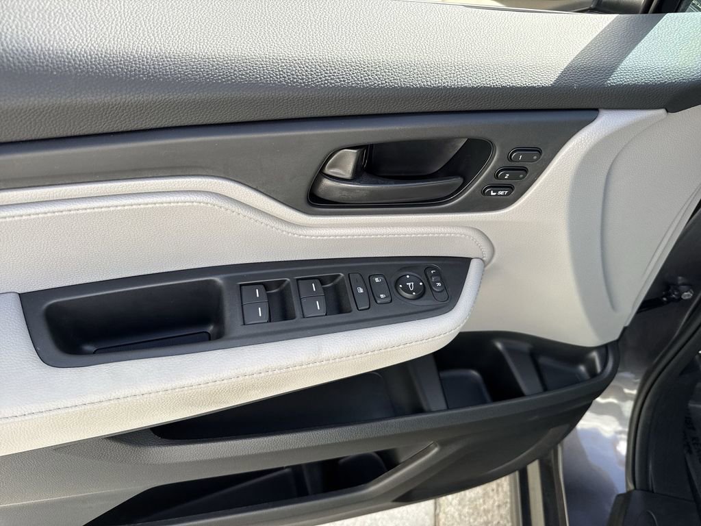 Used 2023 Honda Odyssey EX-L image 40