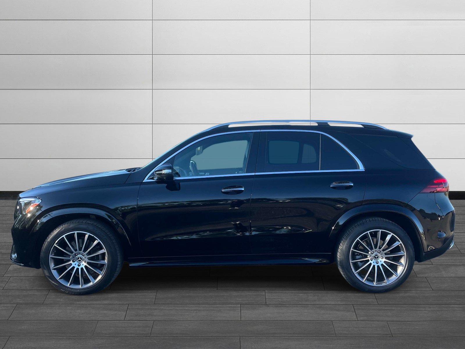 Certified 2025 Mercedes-Benz GLE 350 4MATIC image 6