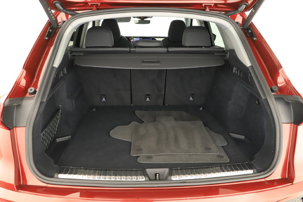 Certified 2025 Audi Q5 Prestige AWD/4WD image 30