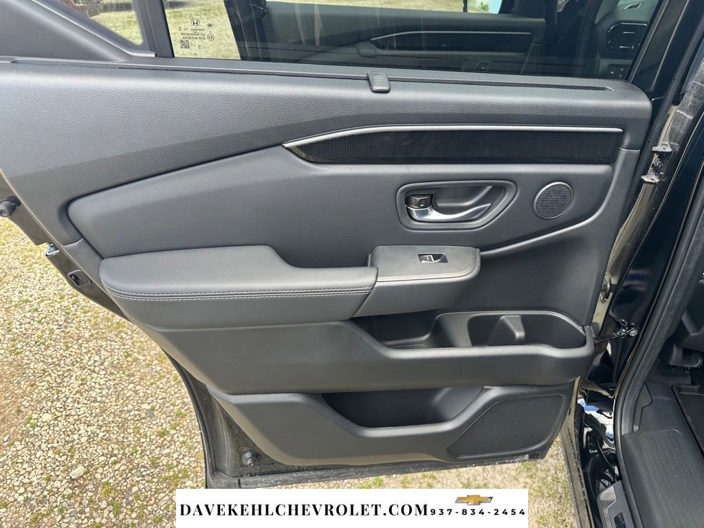 Used 2025 Honda Pilot Elite image 22