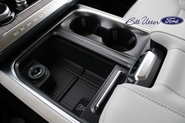 New 2026 Ford Expedition Platinum image 14