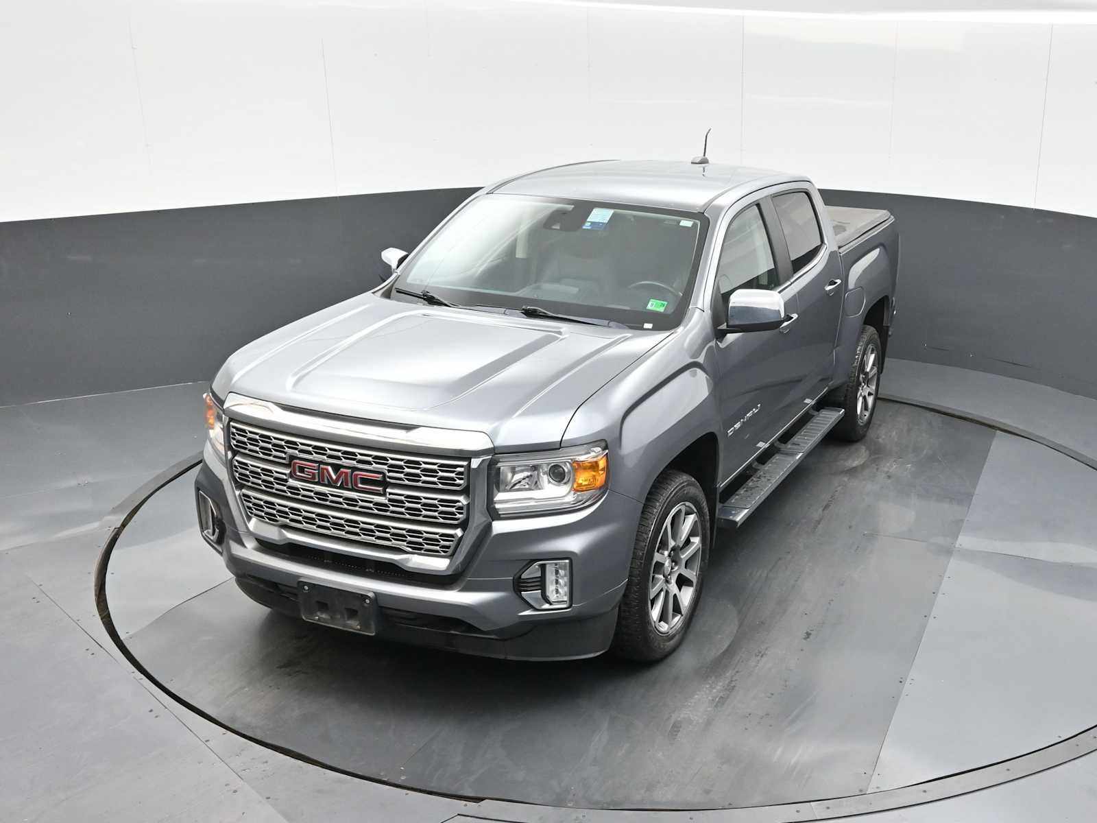 Used 2022 GMC Canyon Denali image 17