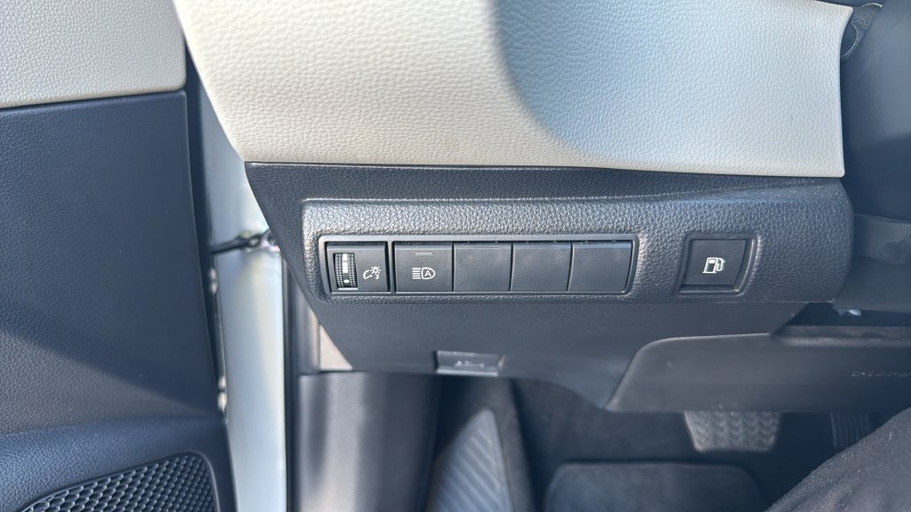 Used 2023 Toyota Corolla LE FWD image 29