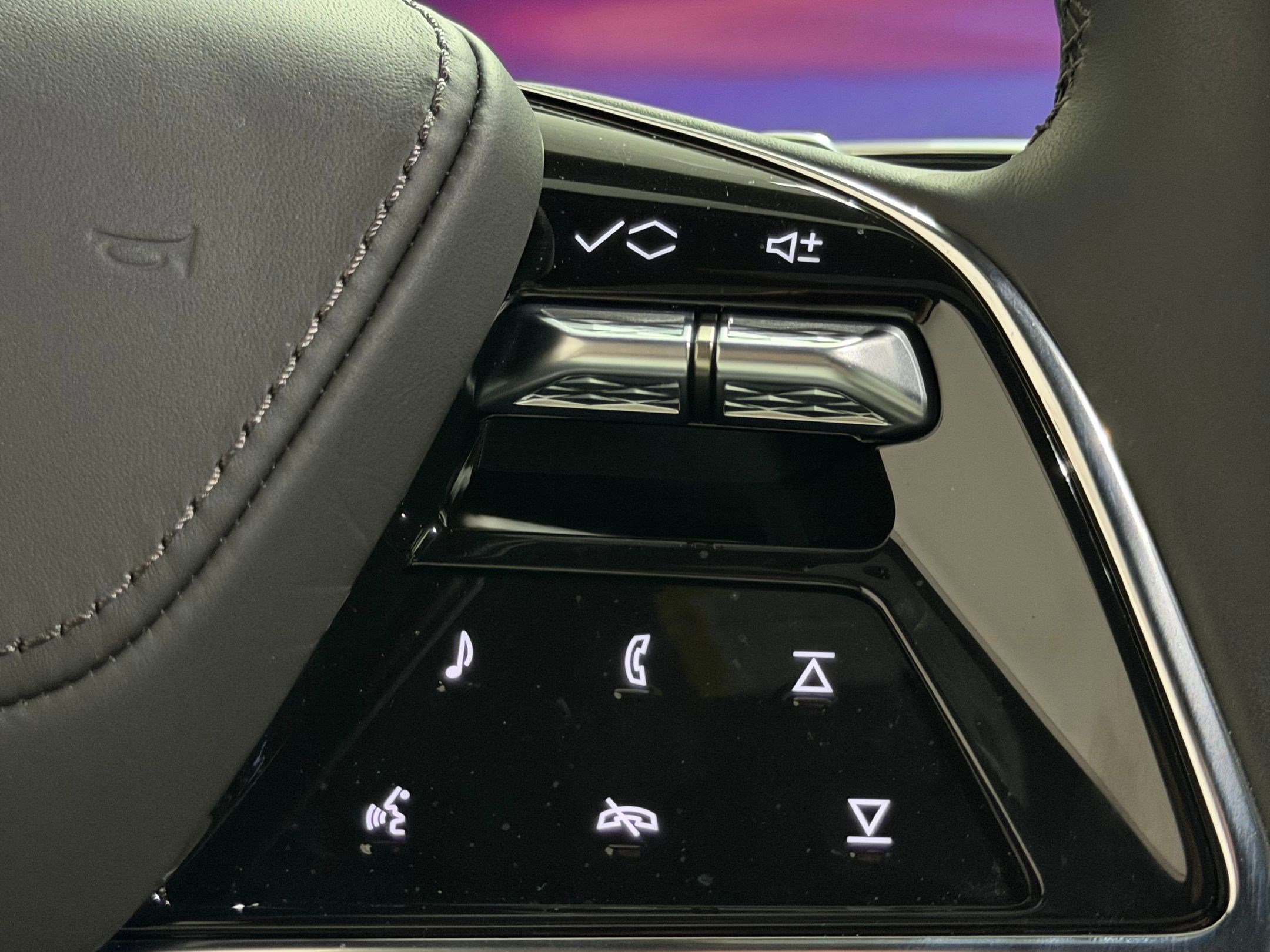 New 2025 Cadillac Escalade Premium Luxury Platinum AWD/4WD image 47