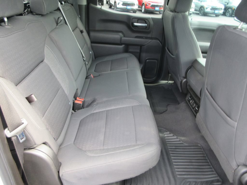 Certified 2021 Chevrolet Silverado 1500 LT w/ Convenience Package II AWD/4WD image 19