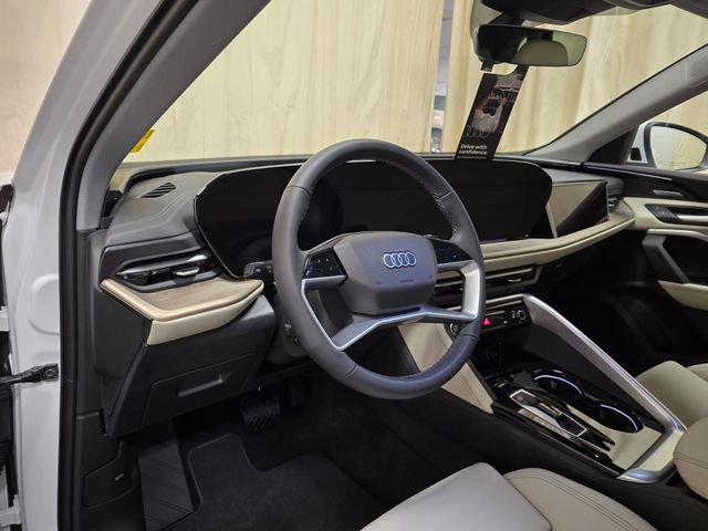 New 2025 Audi Q5 Prestige image 14