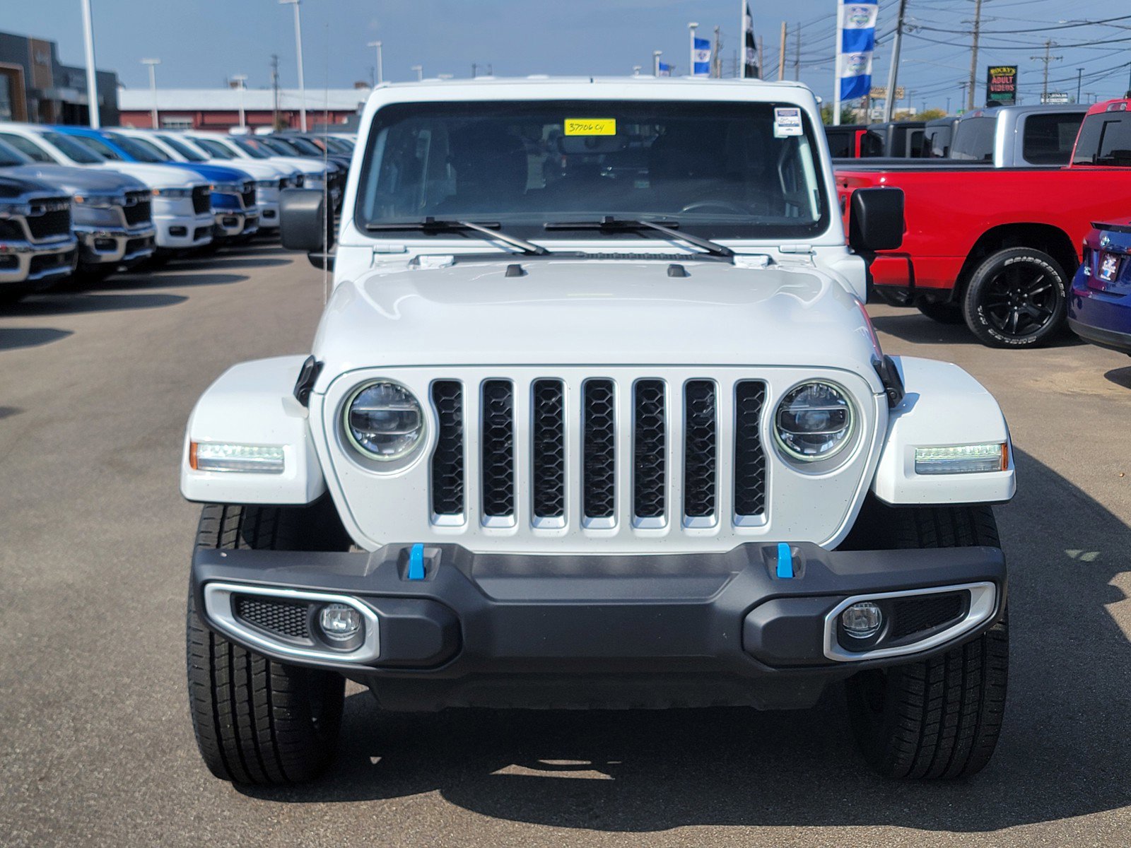 Certified 2022 Jeep Wrangler Unlimited Sahara w/ Cold Weather Group image 10