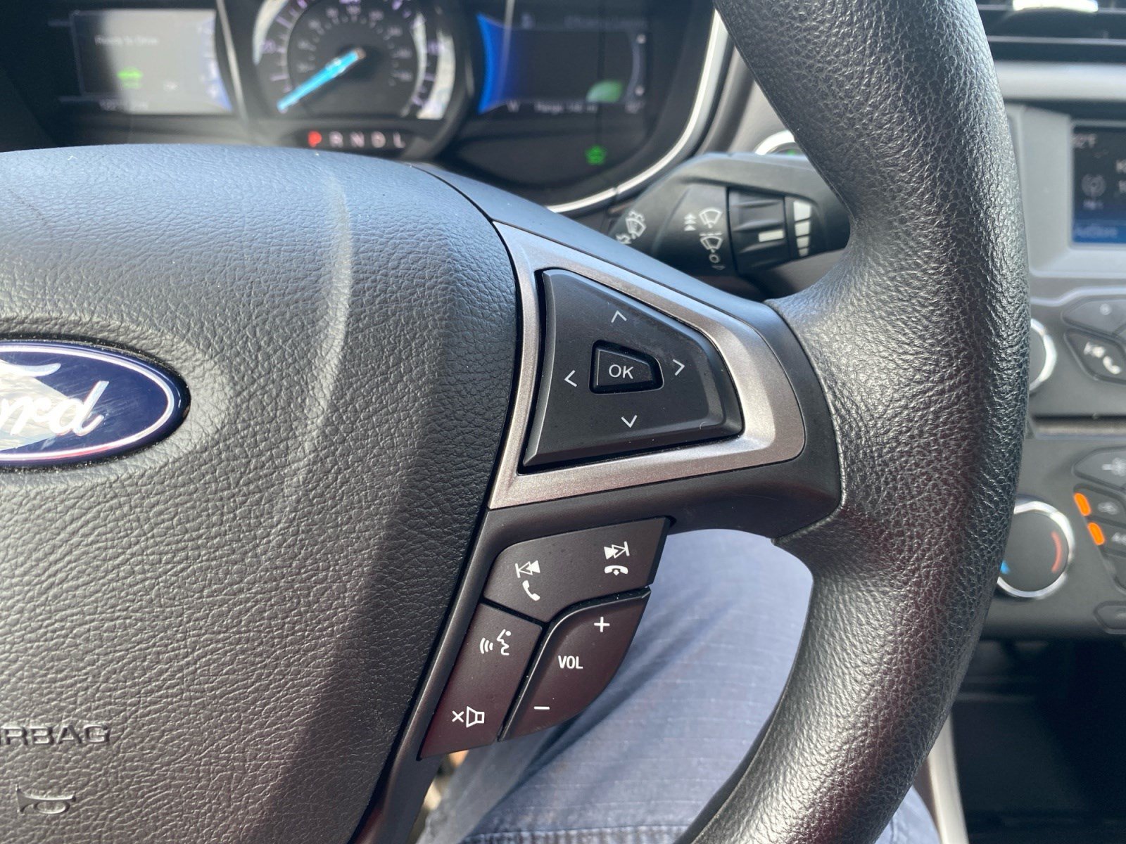 Used 2018 Ford Fusion S FWD image 22