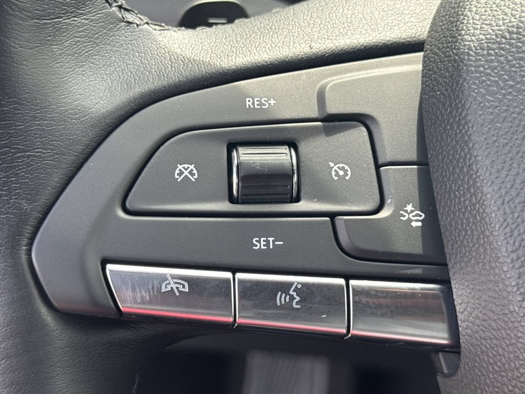 Used 2025 Cadillac XT4 Premium Luxury AWD/4WD image 24