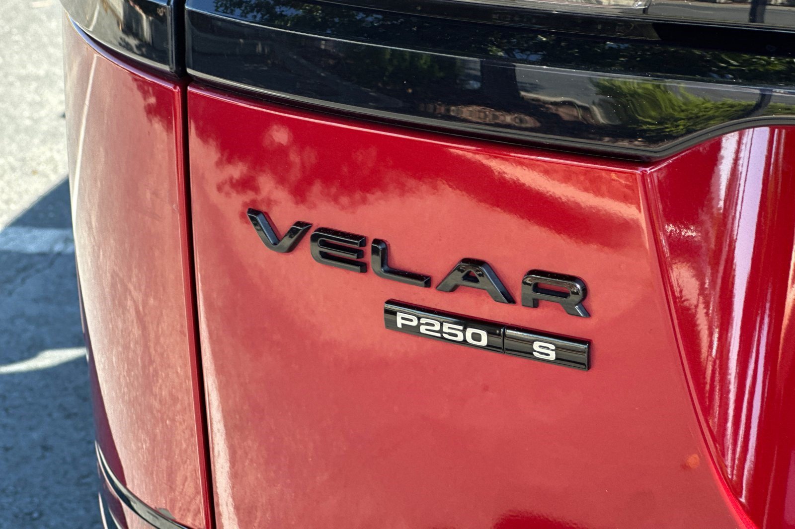 Used 2020 Land Rover Range Rover Velar R-Dynamic S AWD/4WD image 38