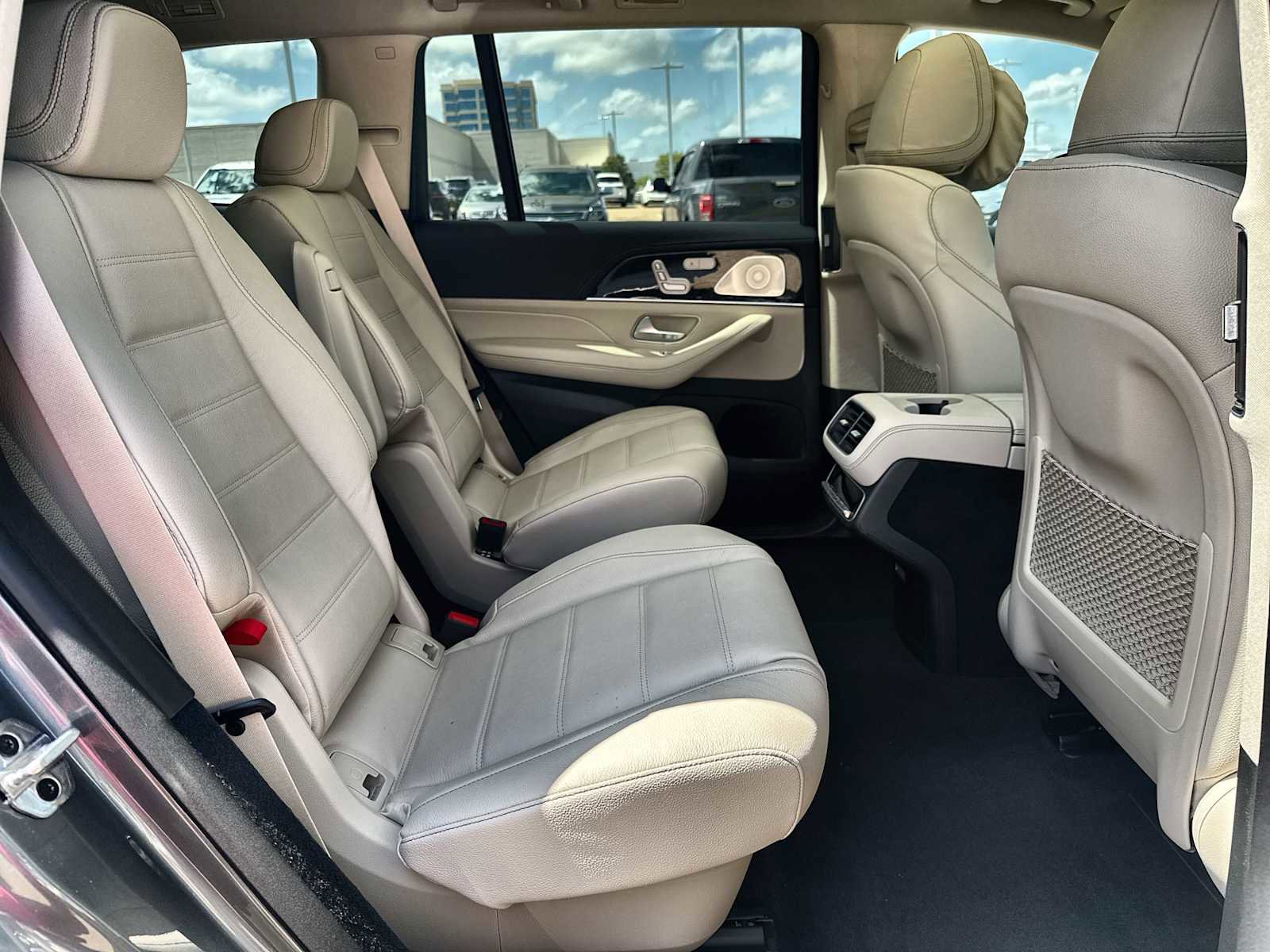 New 2026 Mercedes-Benz GLS 450 4MATIC image 19