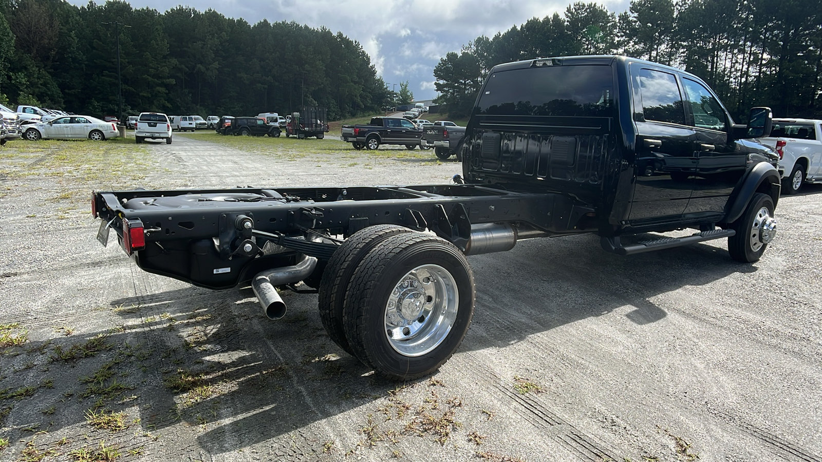 New 2025 RAM 5500 Tradesman w/ Safety Group AWD/4WD image 8