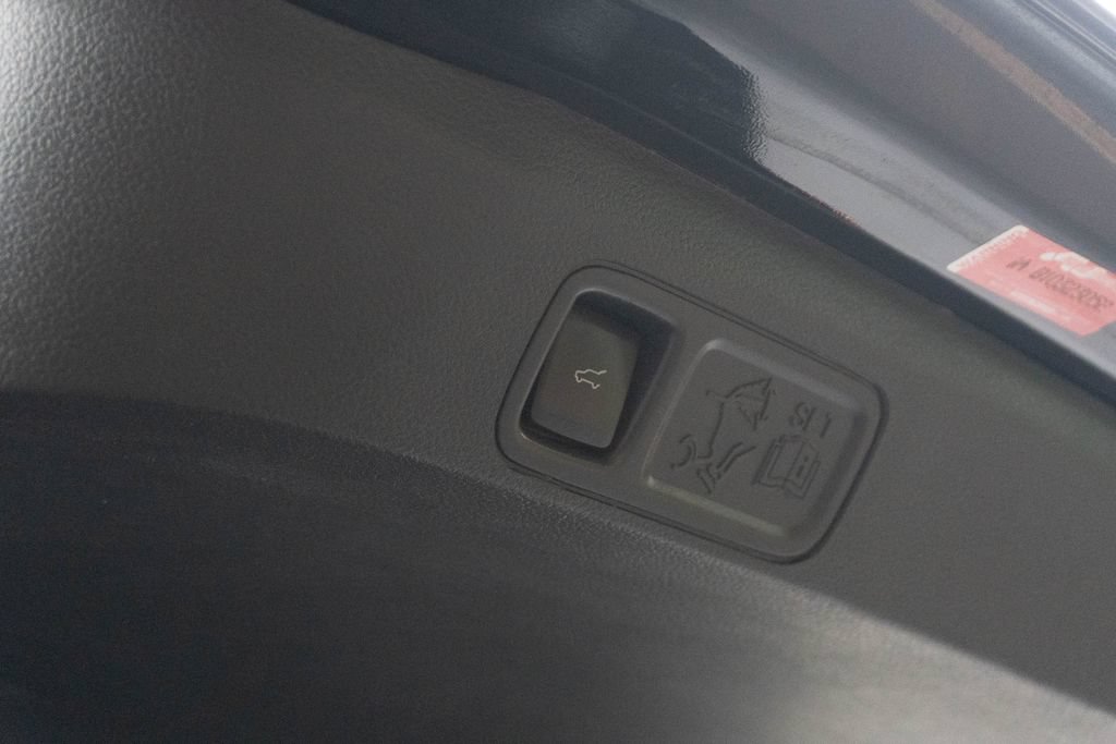Used 2022 Lincoln Navigator L Reserve RWD image 19