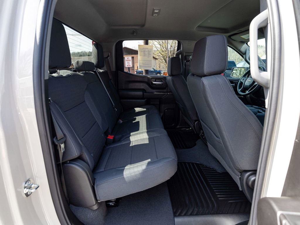Used 2026 Chevrolet Silverado 1500 Custom w/ Turbomax Blackout Package image 28