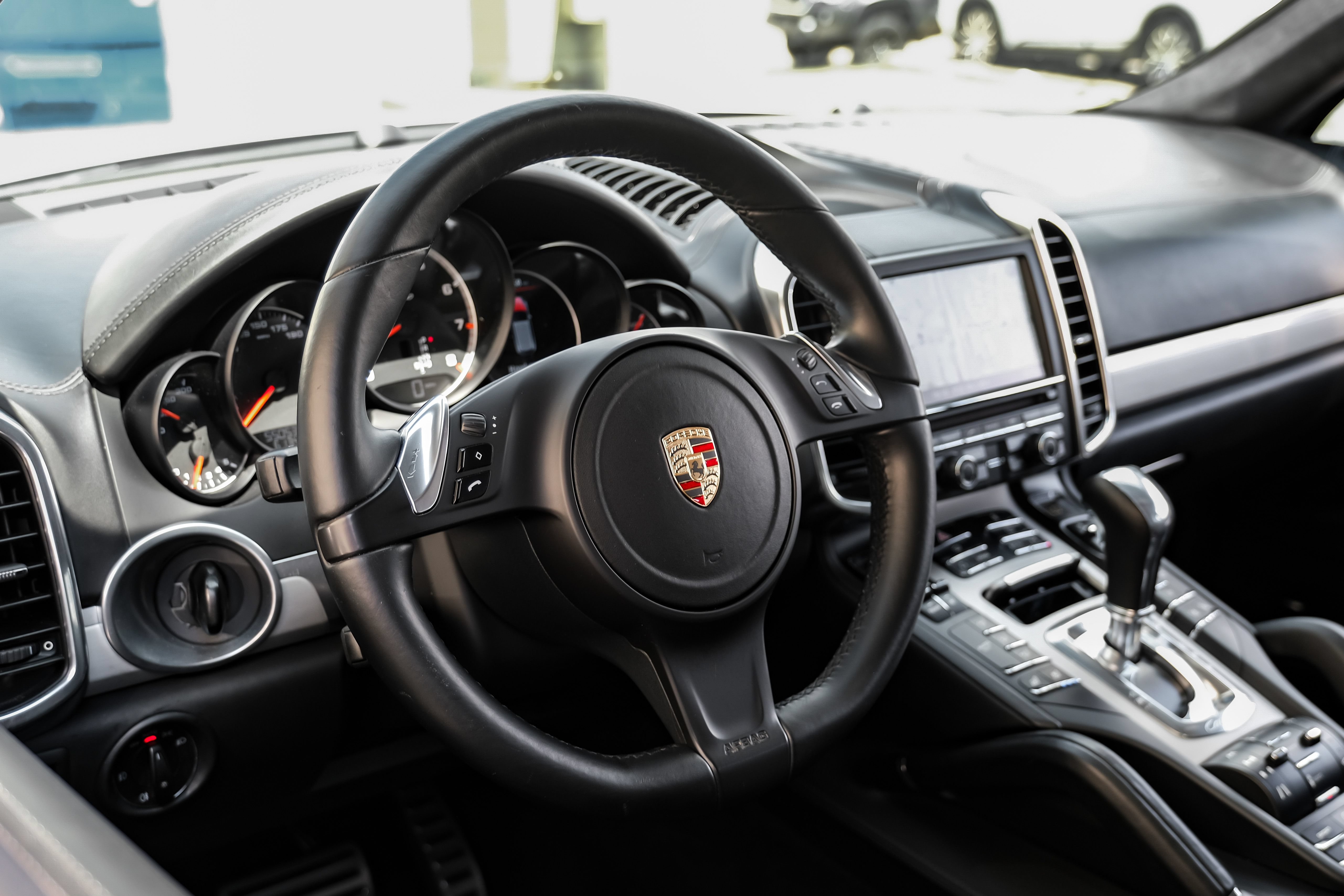 Used 2013 Porsche Cayenne Turbo AWD/4WD image 15