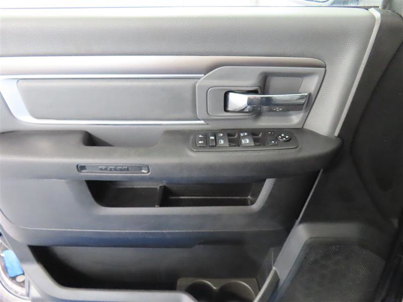 Used 2024 RAM 1500 Classic SLT AWD/4WD image 16
