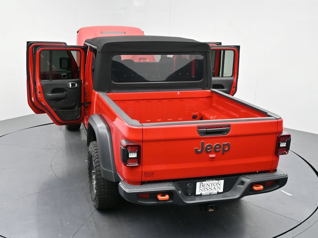 Used 2024 Jeep Gladiator Mojave AWD/4WD image 30