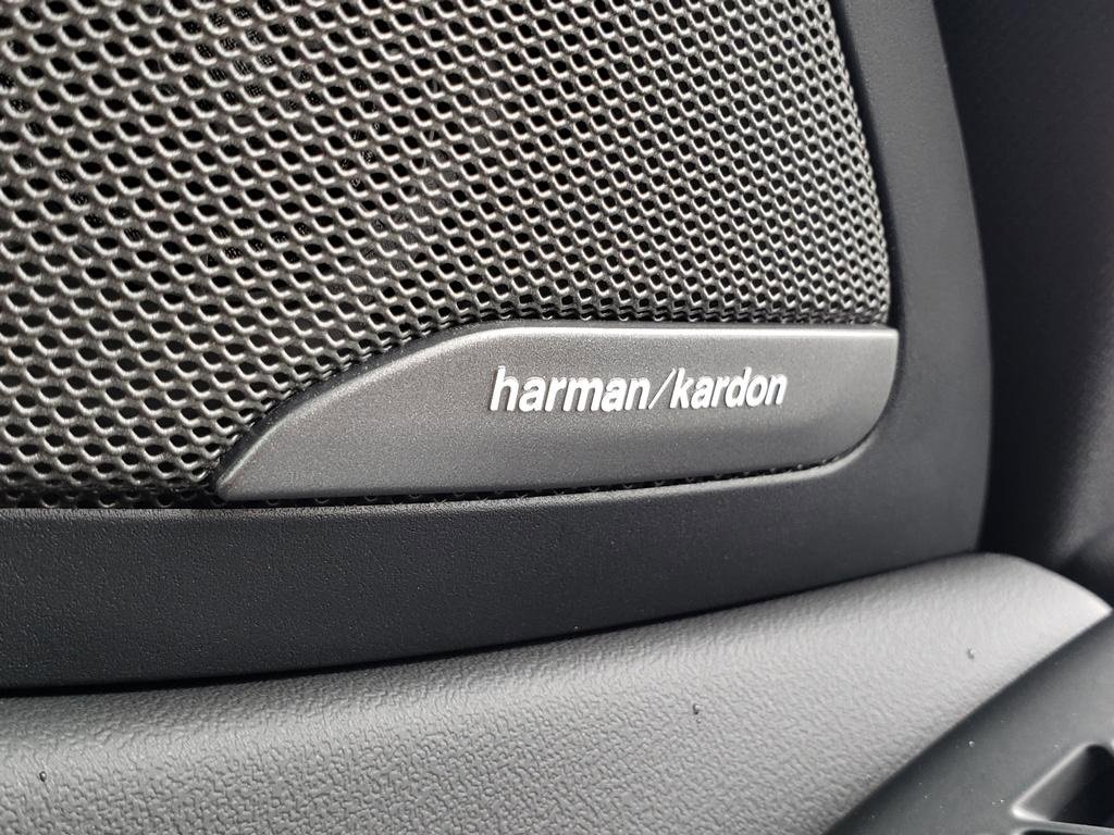 New 2026 BMW X6 M60i image 10