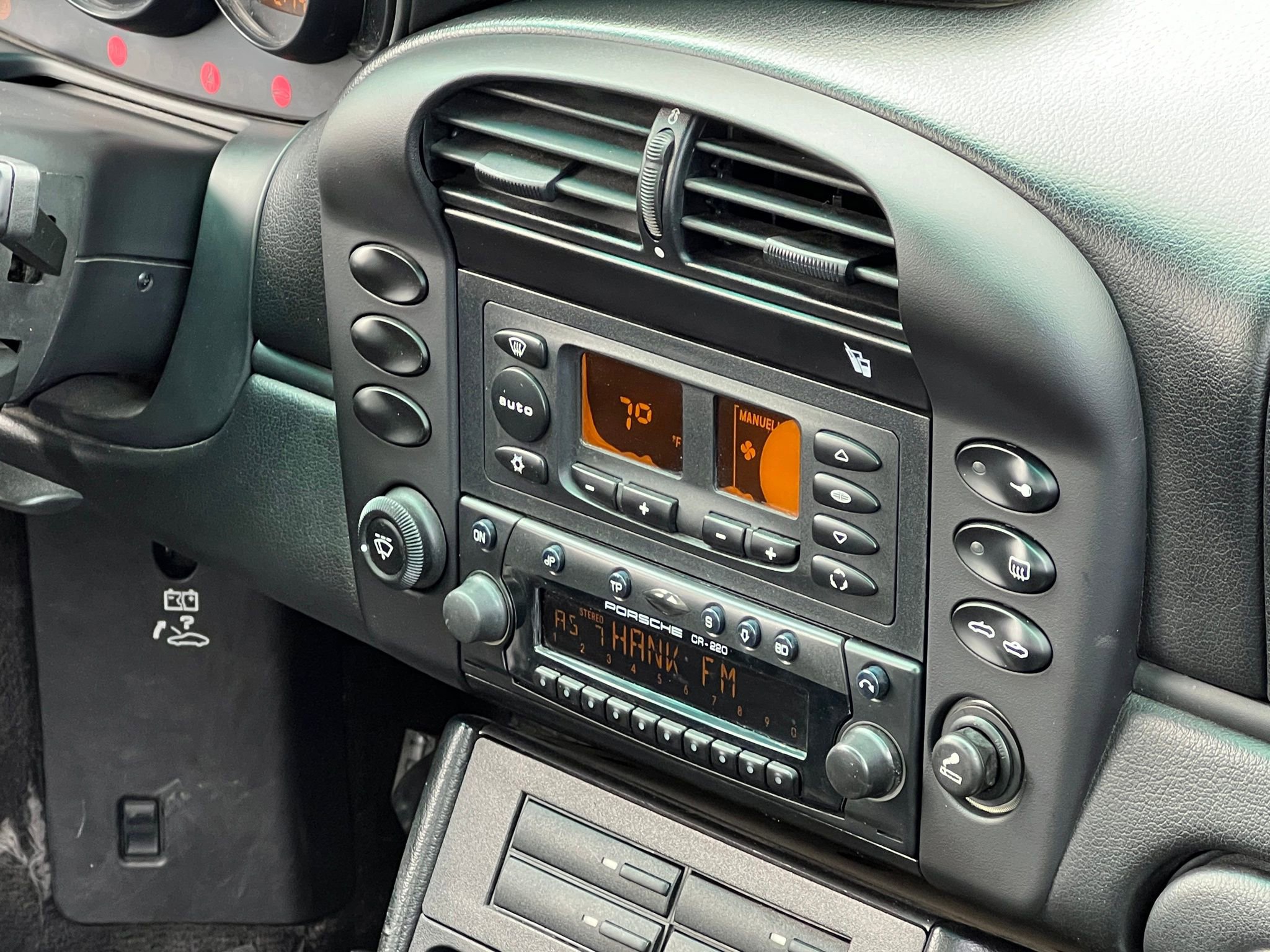 Used 2002 Porsche 911 Carrera image 24