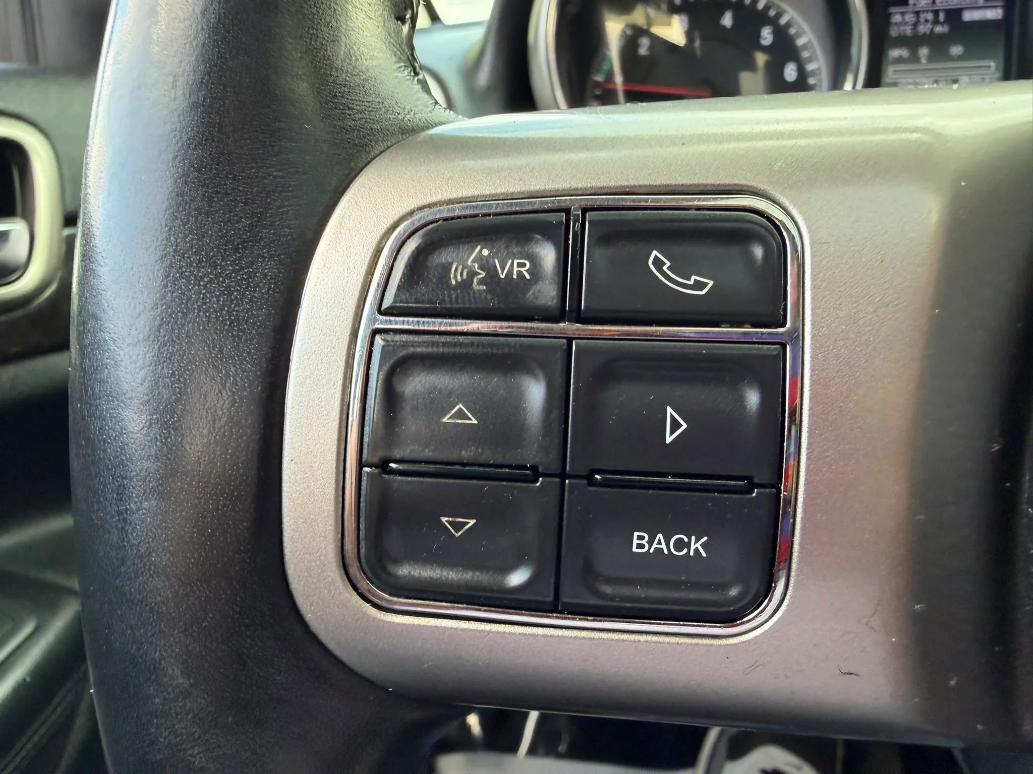 Used 2013 Jeep Grand Cherokee Laredo w/ Laredo E Group AWD/4WD image 33