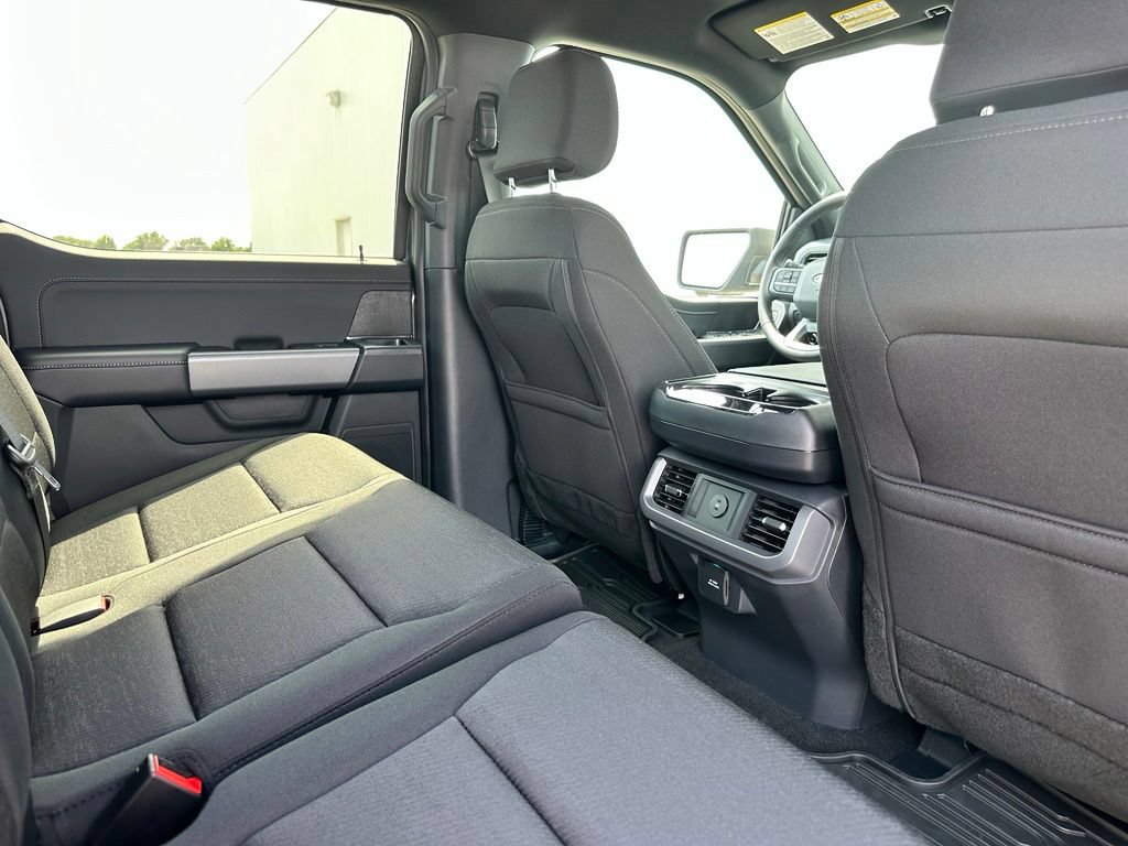 New 2026 Ford F150 XLT w/ Equipment Group 302A MID AWD/4WD image 27