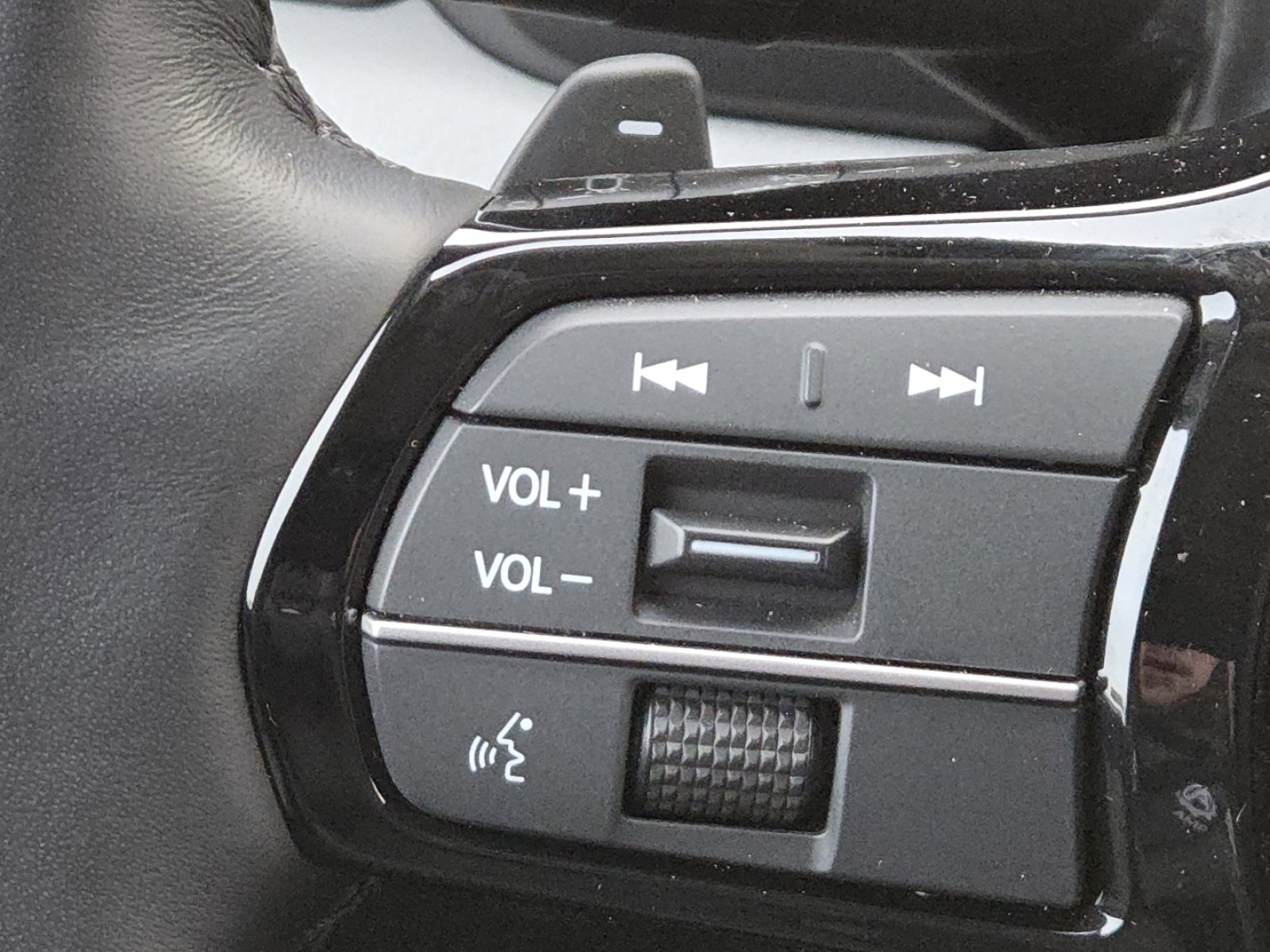 Used 2025 Honda Pilot Elite image 35