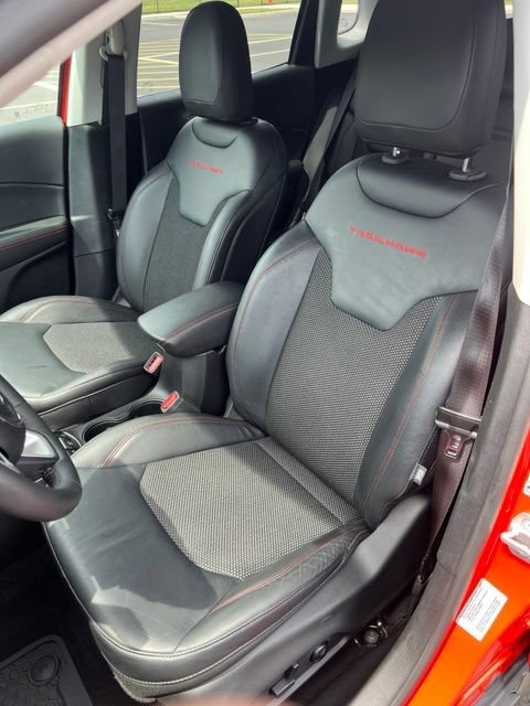 Used 2017 Jeep Compass Trailhawk AWD/4WD image 10
