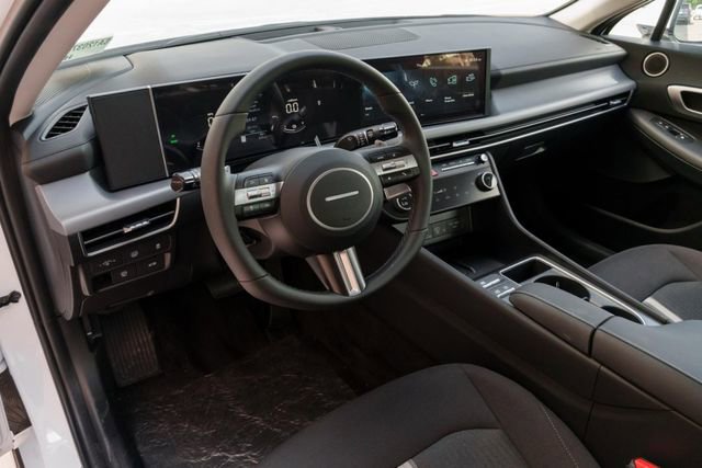 New 2025 Hyundai Sonata SEL image 8