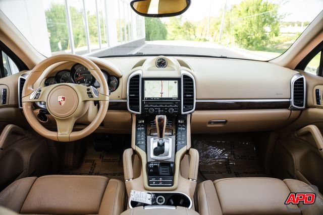 Used 2013 Porsche Cayenne AWD/4WD image 7