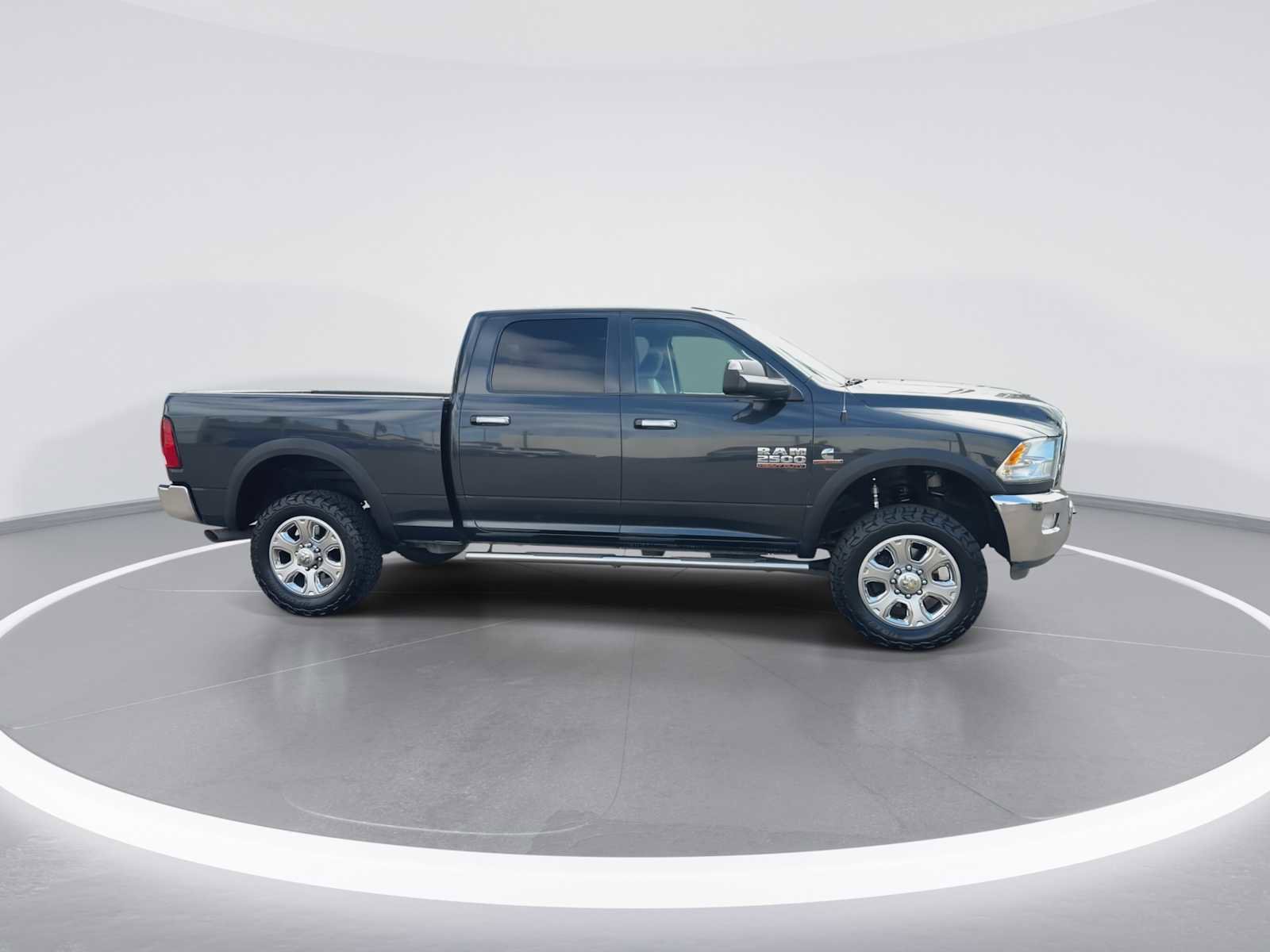Used 2015 RAM 2500 SLT w/ Protection Group AWD/4WD image 9