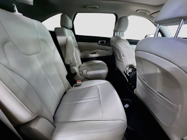 Certified 2023 Kia Sorento SX FWD image 30