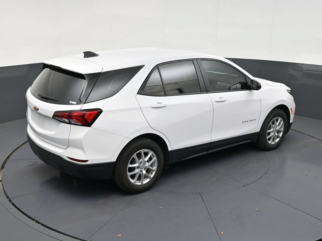 Used 2024 Chevrolet Equinox LS FWD image 13