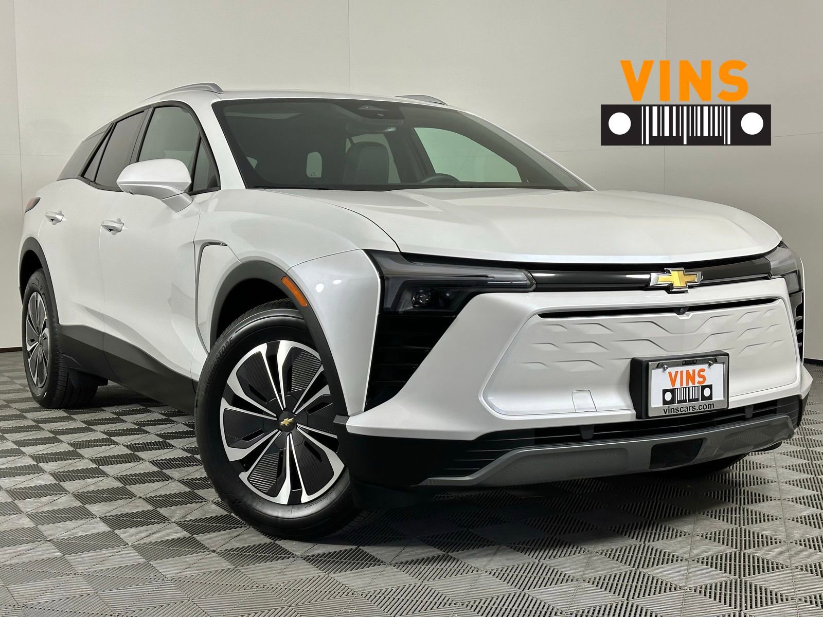 Used 2024 Chevrolet Blazer EV LT image 1