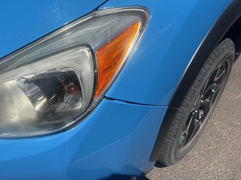 Used 2017 Subaru Crosstrek 2.0i Limited AWD/4WD image 2