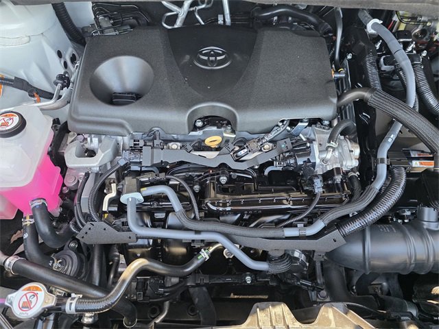 Used 2025 Toyota Sienna XLE image 22