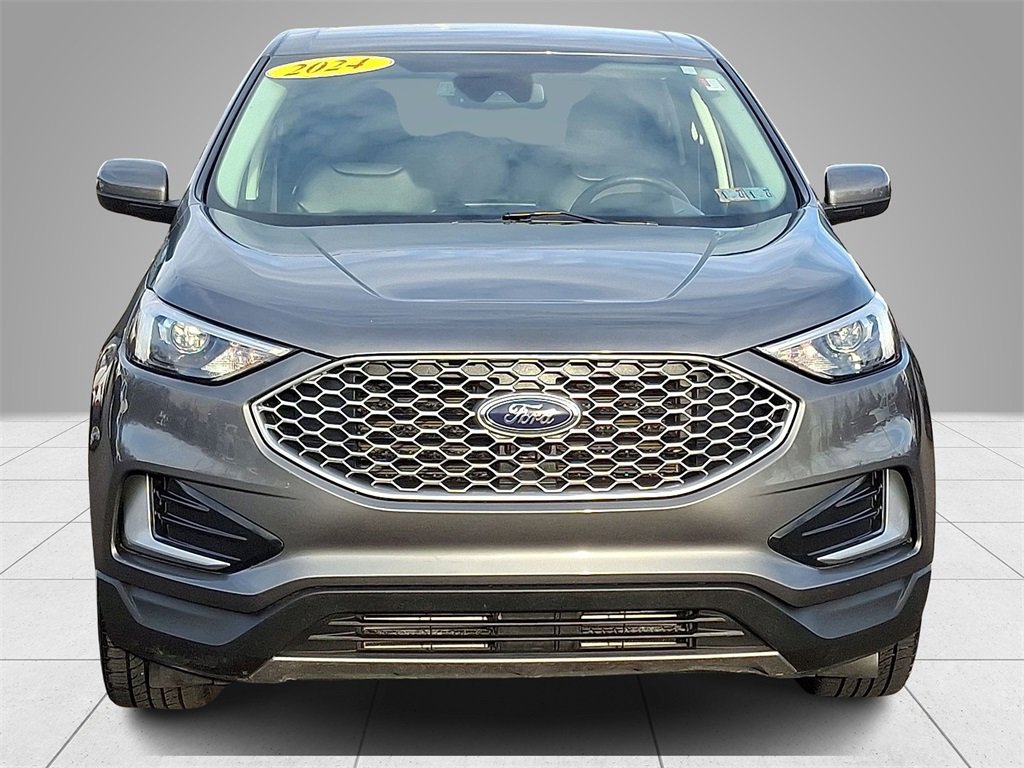 Used 2024 Ford Edge SEL image 2