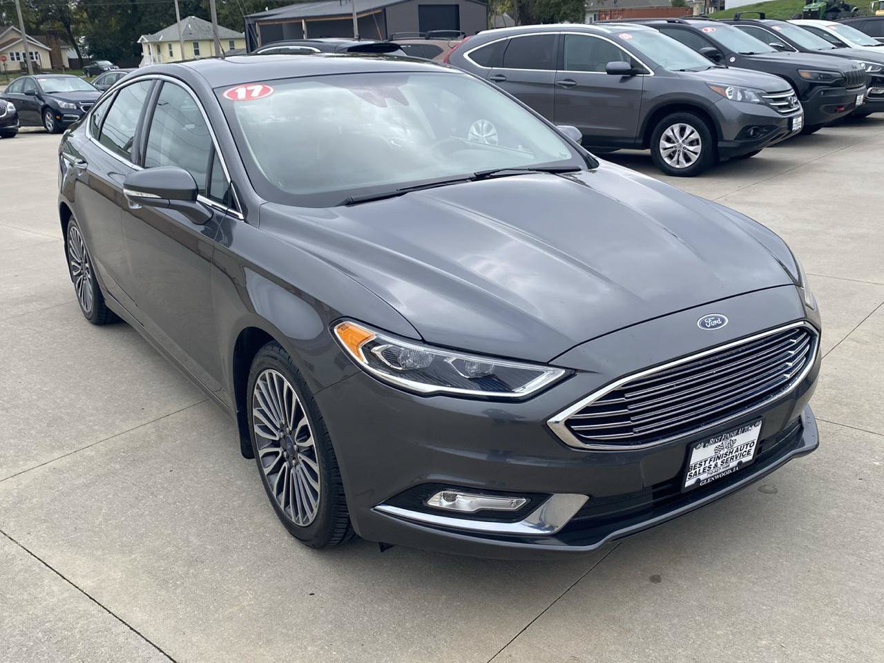 Used 2017 Ford Fusion Titanium AWD/4WD image 4