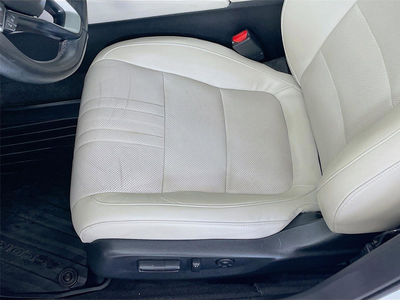 Used 2018 Honda Accord EX-L image 23