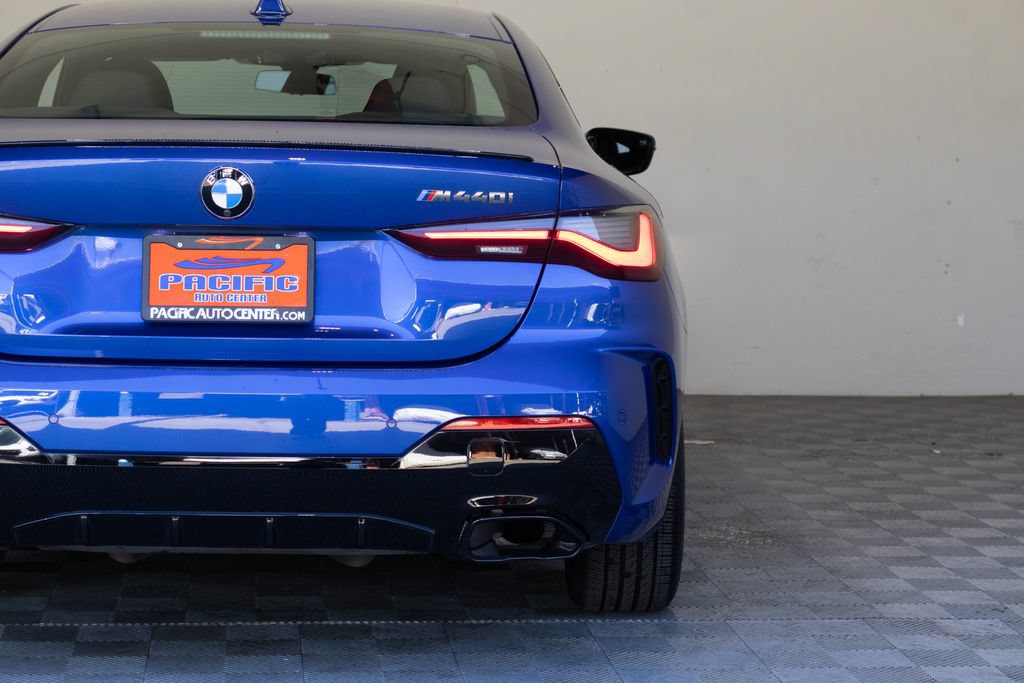 Used 2024 BMW M440i Coupe w/ Premium Package RWD image 12