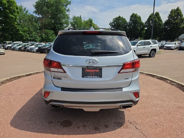 Used 2018 Hyundai Santa Fe SE AWD/4WD image 4